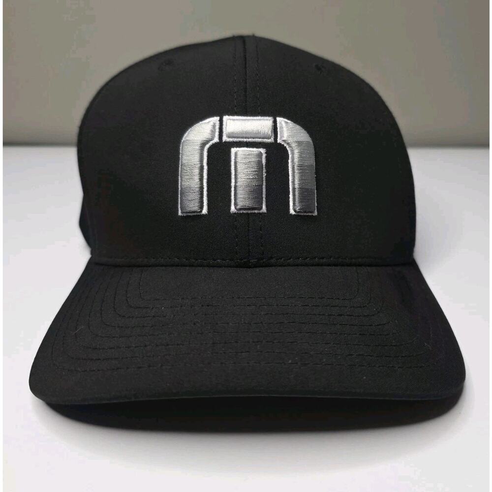 Travis Mathew Flexfit Hat Cap Fitted L/XL Black Silver Embroidered Stretch Mens
